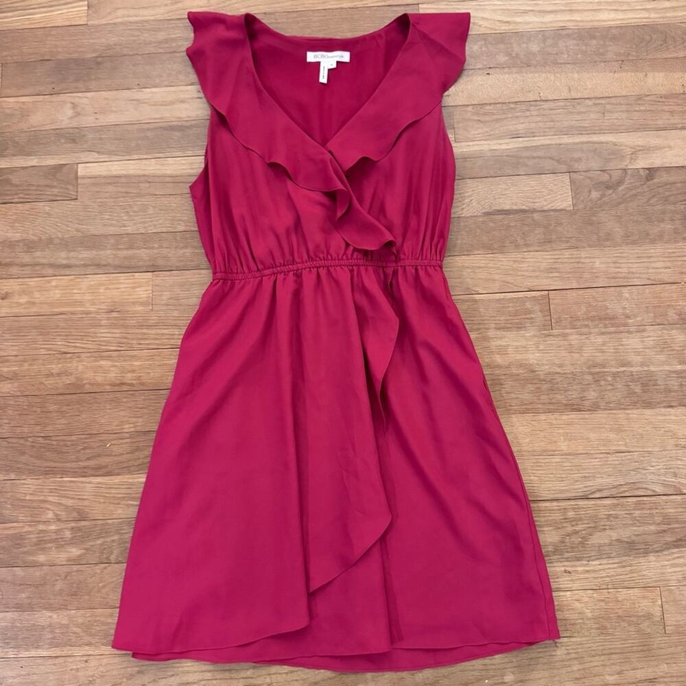 BCBGeneration Women's Magenta Knee Length Ruffle A-Line Dress - Size M
b91